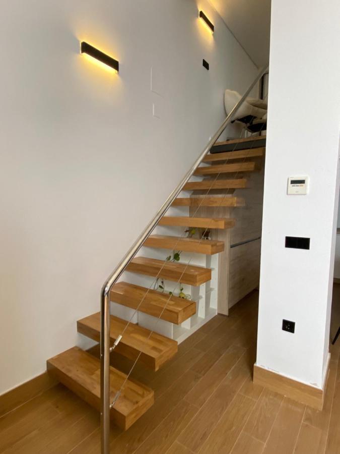 Appartement Loft Laura Nervion à Séville Extérieur photo