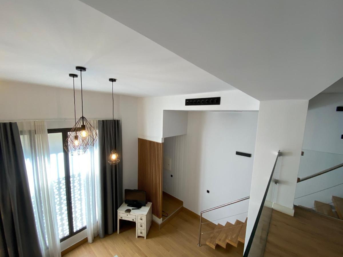 Appartement Loft Laura Nervion à Séville Extérieur photo