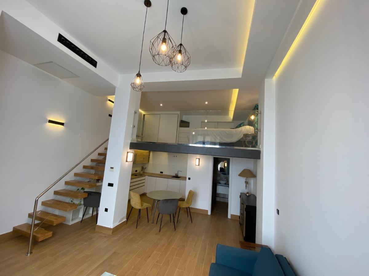 Appartement Loft Laura Nervion à Séville Extérieur photo